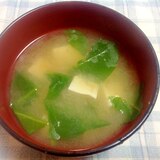 おかわかめと豆腐の味噌汁♪